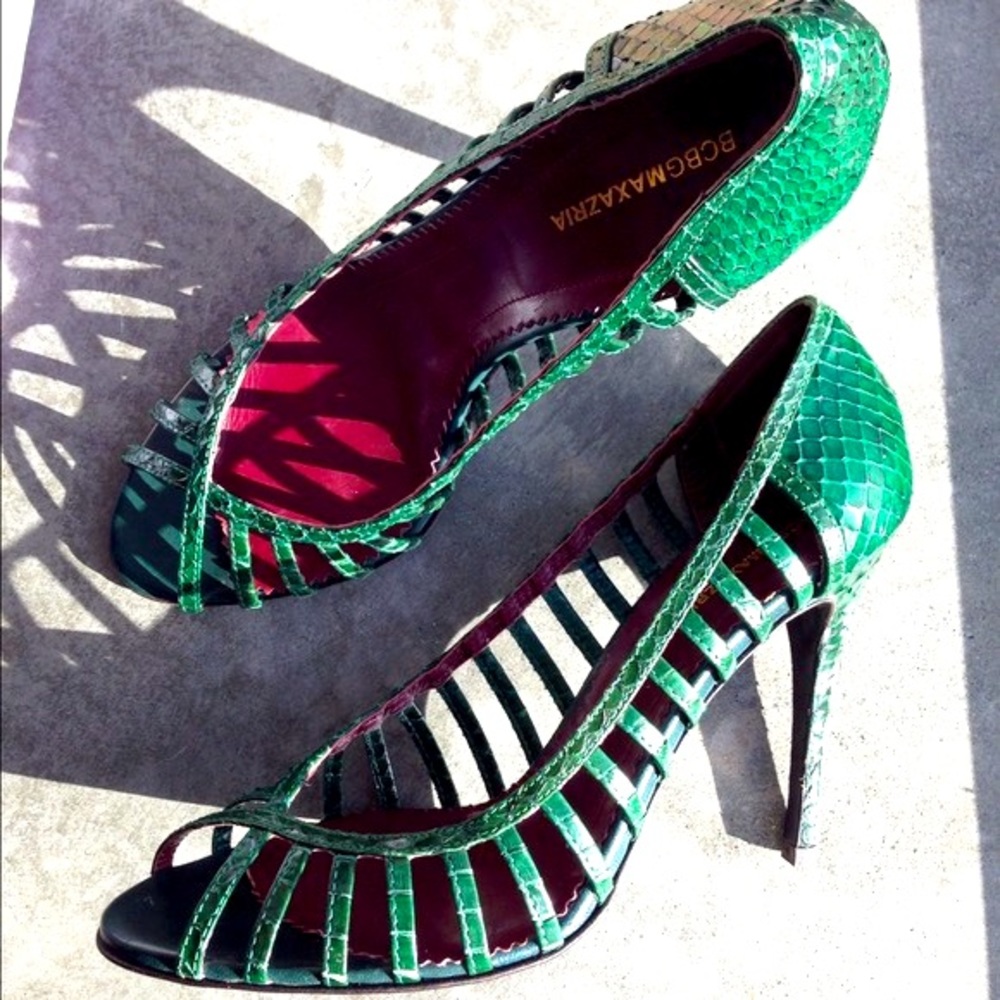 BCBG Green Snake Skin Shoes